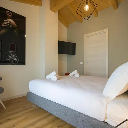 La Cort - Number 5 * Manerba del Garda